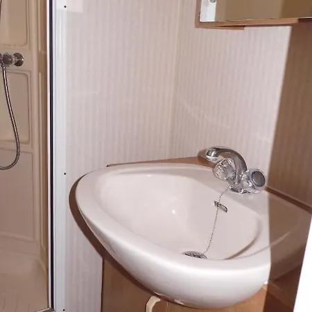 Mobilhome 2 Calme Et Tranquilite *